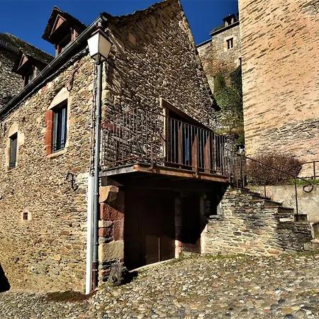 Les Oiseaux De Belcastel, Vacances Deconnectees * Belcastel (Aveyron)
